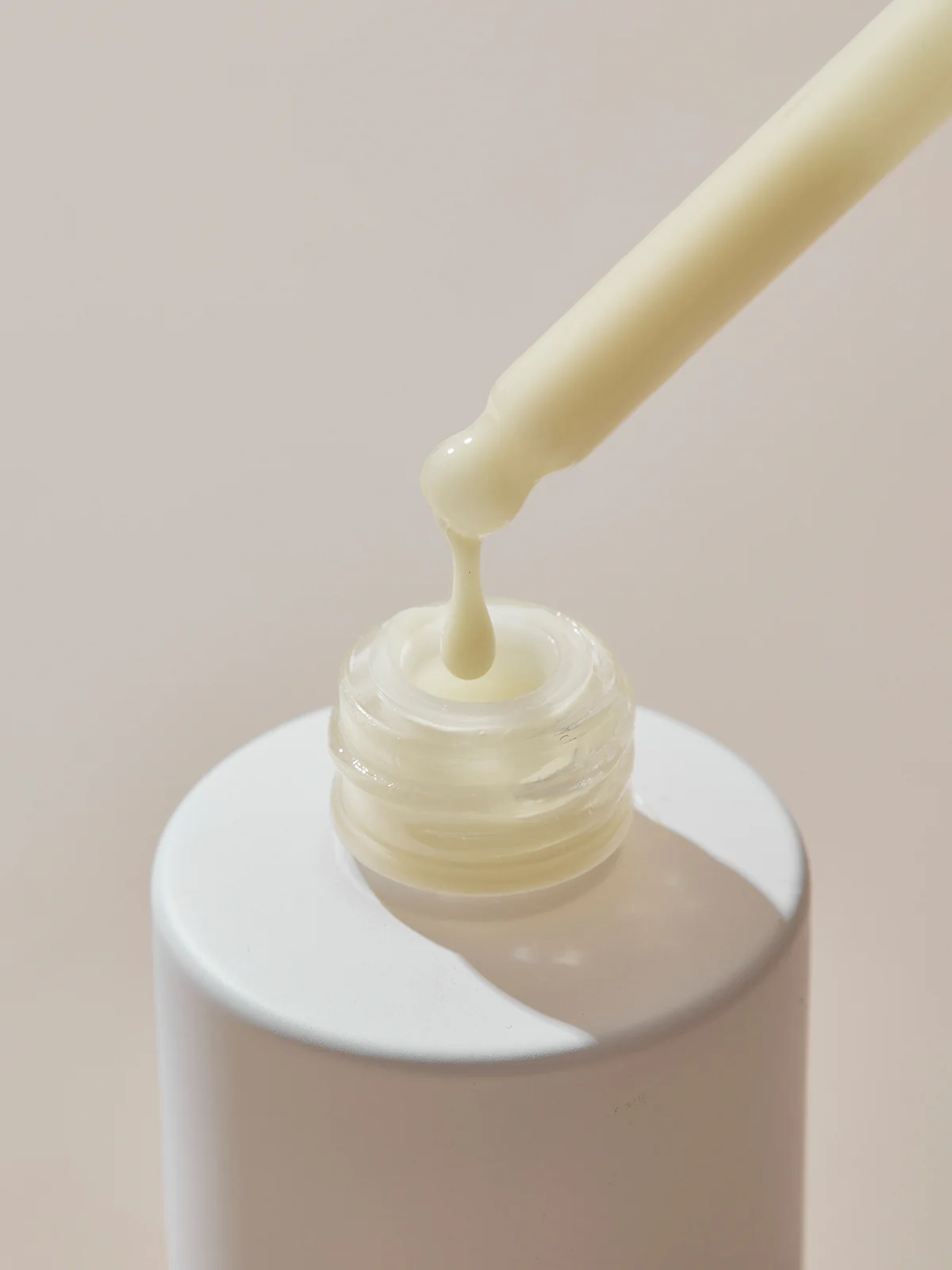 Dawn to Dusk SPF 50+ Serum - Image 7